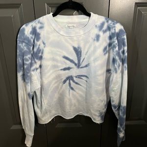women’s tie-dye sweatshirt
